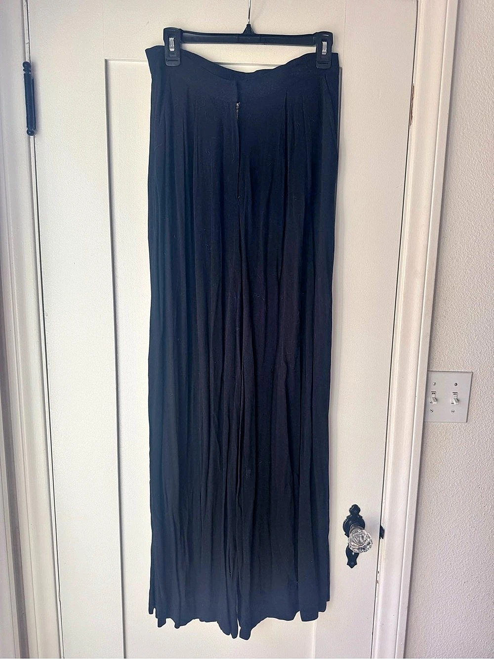 Heidi Merrick Pleated thin dress trousers in Black Size 6